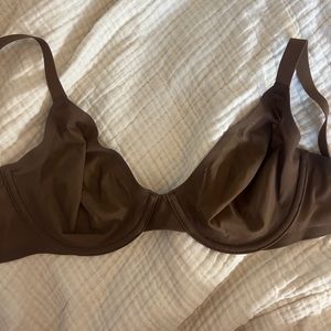 skims bra